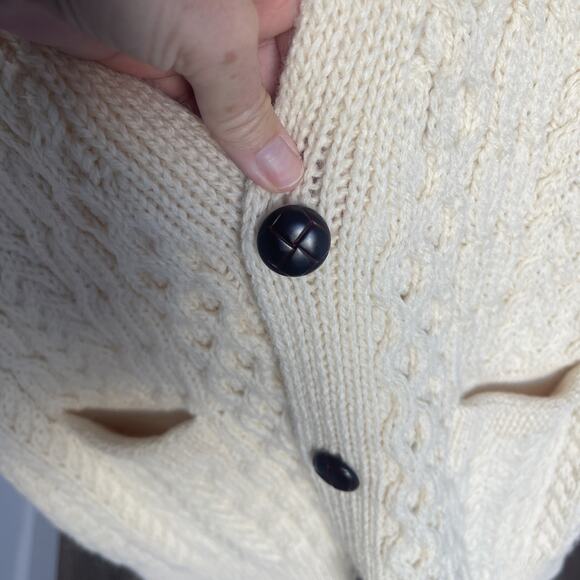 Carraig Donn Irish Wool Sweater Vest Cable Knit Button Front Ivory Grandpa XL - Picture 5 of 12